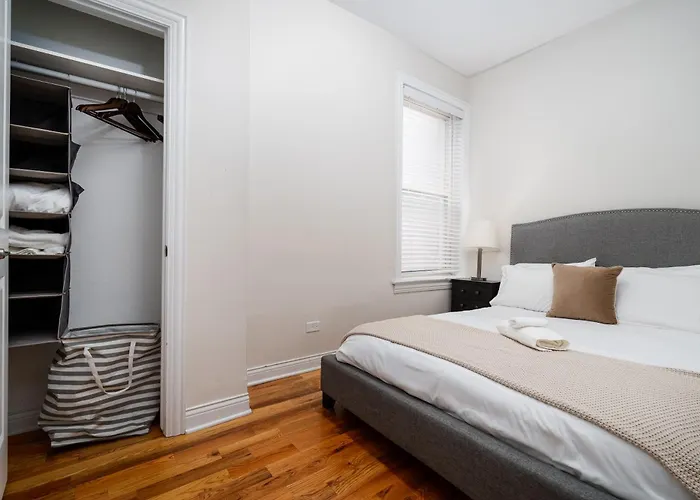 Flexhome Wicker Park 3br Dv2 Apartment *