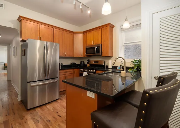Flexhome Wicker Park 3br Dv2